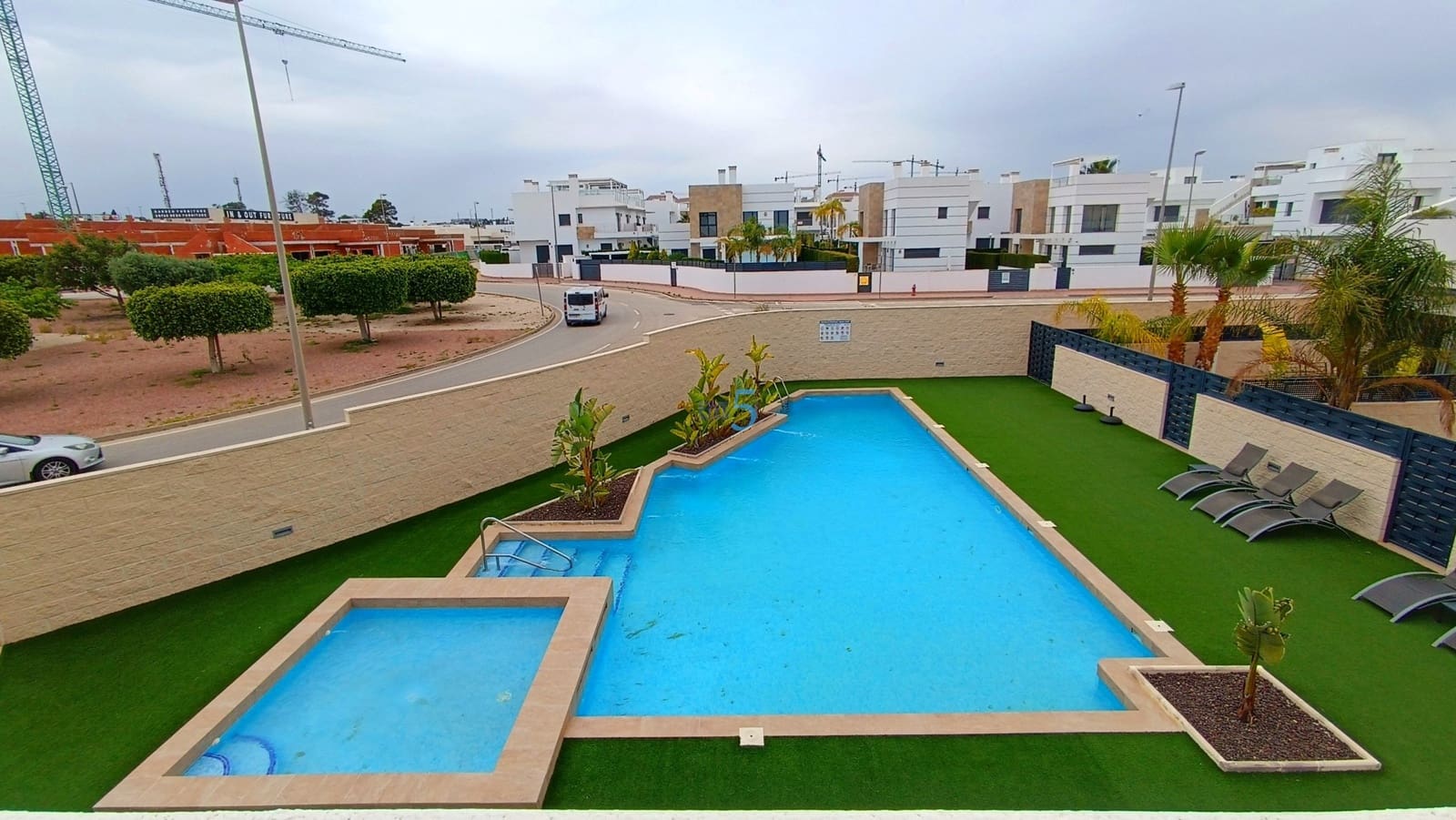 2 Zimmer Apartment zu verkaufen in Ciudad Quesada mit Pool Garage - 265.000 € (Ref: 9805463)