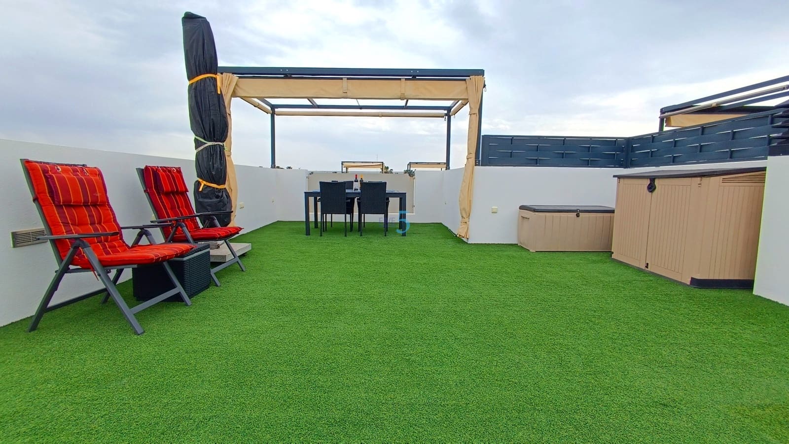 2 Zimmer Apartment zu verkaufen in Ciudad Quesada mit Pool Garage - 265.000 € (Ref: 9805463)