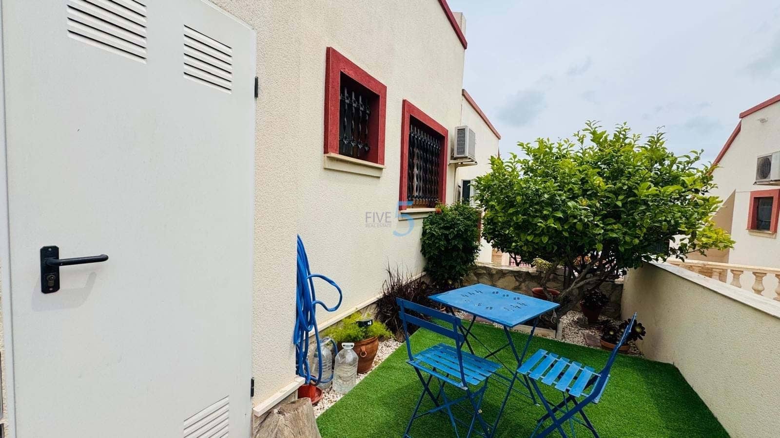 2 quarto Bungalow para venda em San Miguel de Salinas com piscina garagem - 174 000 € (Ref: 9807197)