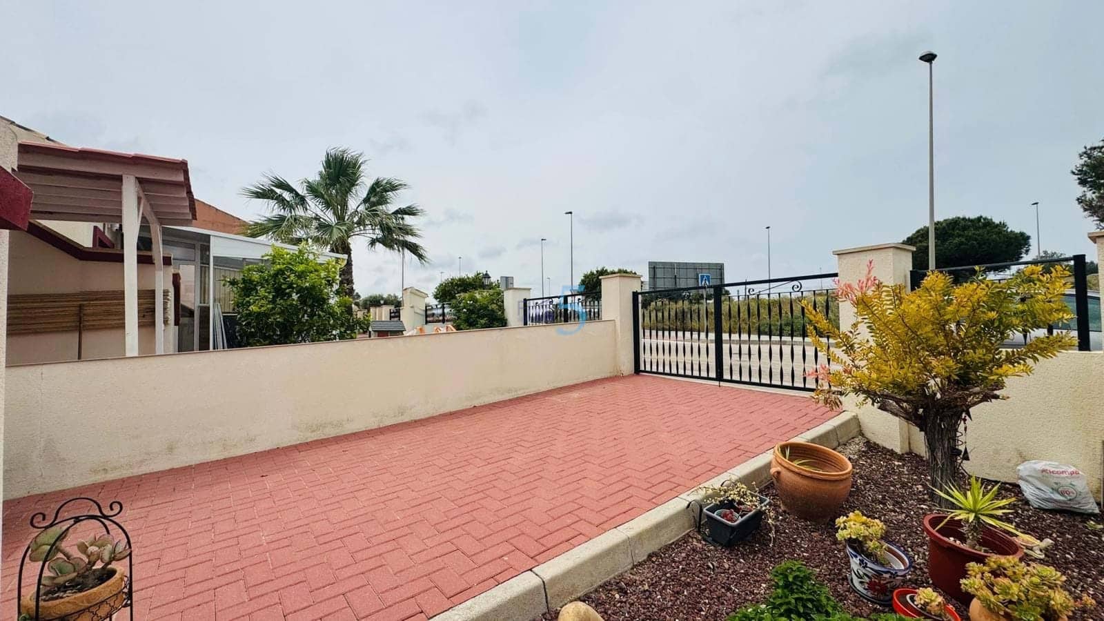 2 quarto Bungalow para venda em San Miguel de Salinas com piscina garagem - 174 000 € (Ref: 9807197)