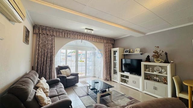 Casa de 1 habitación en Torrevieja en venta con garaje - 145.000 € (Ref: 9807198)