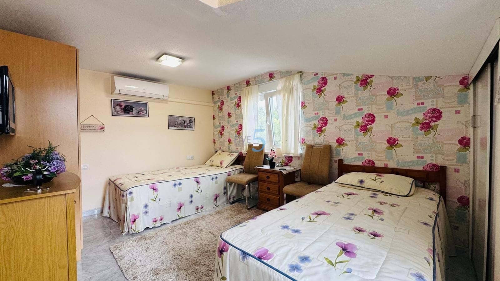 Casa de 1 habitación en Torrevieja en venta con garaje - 145.000 € (Ref: 9807198)