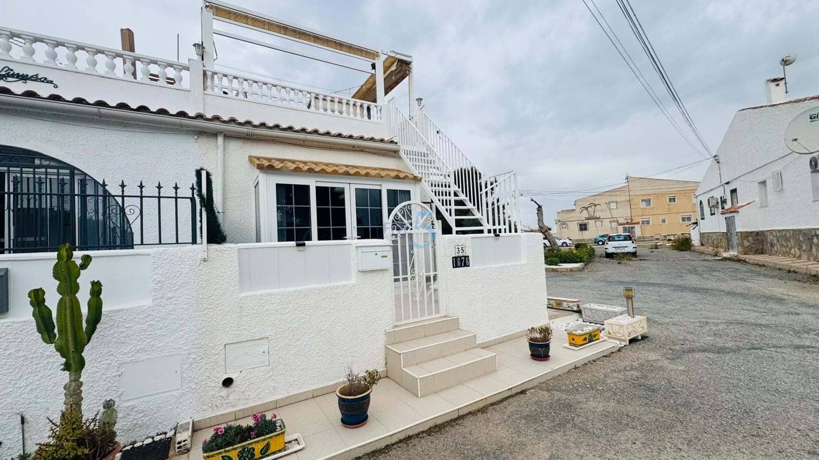 Casa de 1 habitación en Torrevieja en venta con garaje - 145.000 € (Ref: 9807198)