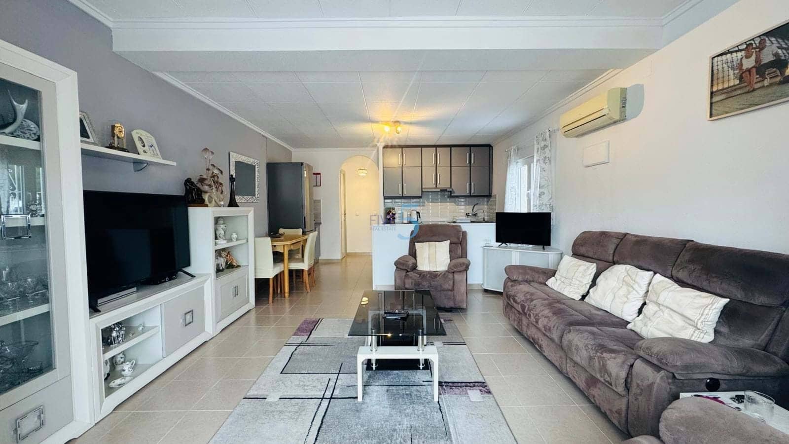 Casa de 1 habitación en Torrevieja en venta con garaje - 145.000 € (Ref: 9807198)