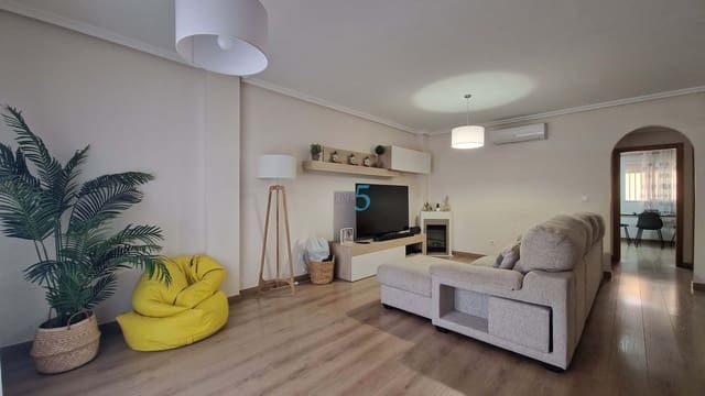 4 makuuhuone Omakotitalo myytävänä paikassa San Javier mukana 
autotalli - 380 000 € (Ref: 9807199)