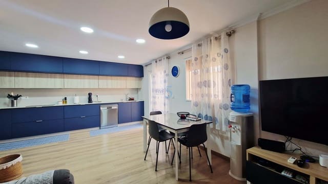 4 makuuhuone Omakotitalo myytävänä paikassa San Javier mukana 
autotalli - 380 000 € (Ref: 9807199)