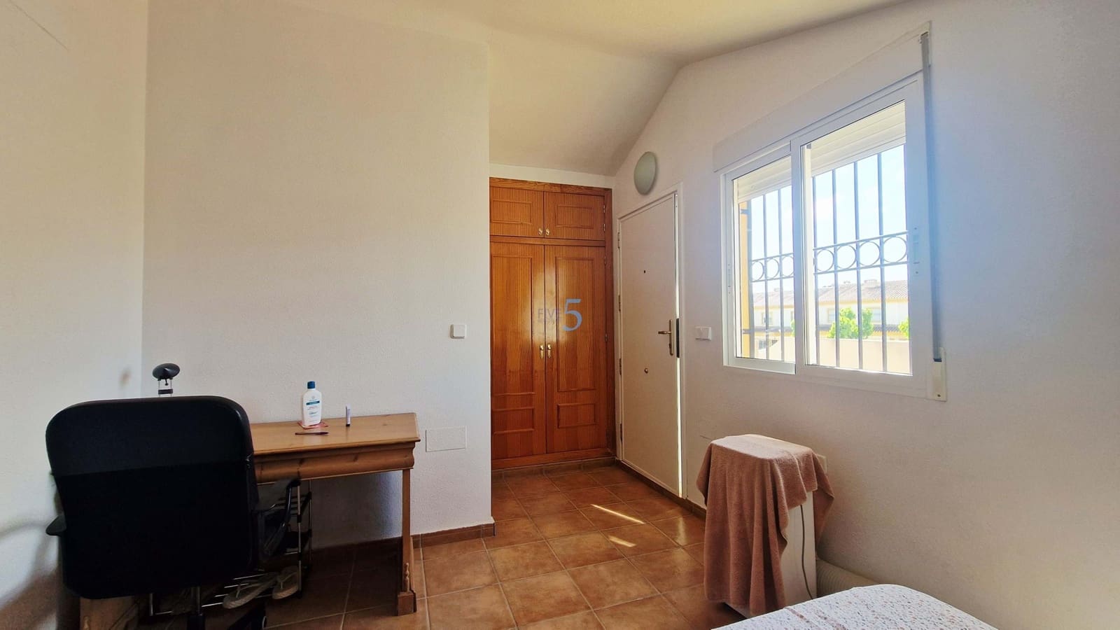 3 chambre Bungalow à vendre à Torre de la Horadada avec piscine garage - 320 000 € (Ref: 9807200)