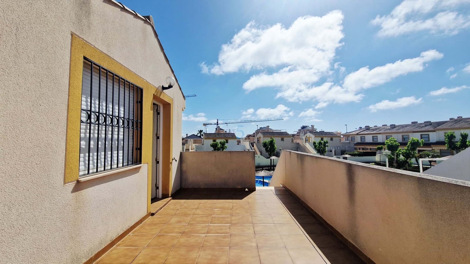 3 chambre Bungalow à vendre à Torre de la Horadada avec piscine garage - 320 000 € (Ref: 9807200)