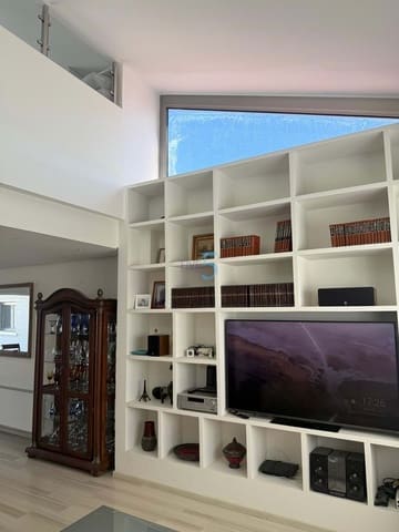 5 Zimmer Villa zu verkaufen in Torrevieja mit Pool Garage - 980.000 € (Ref: 9808601)