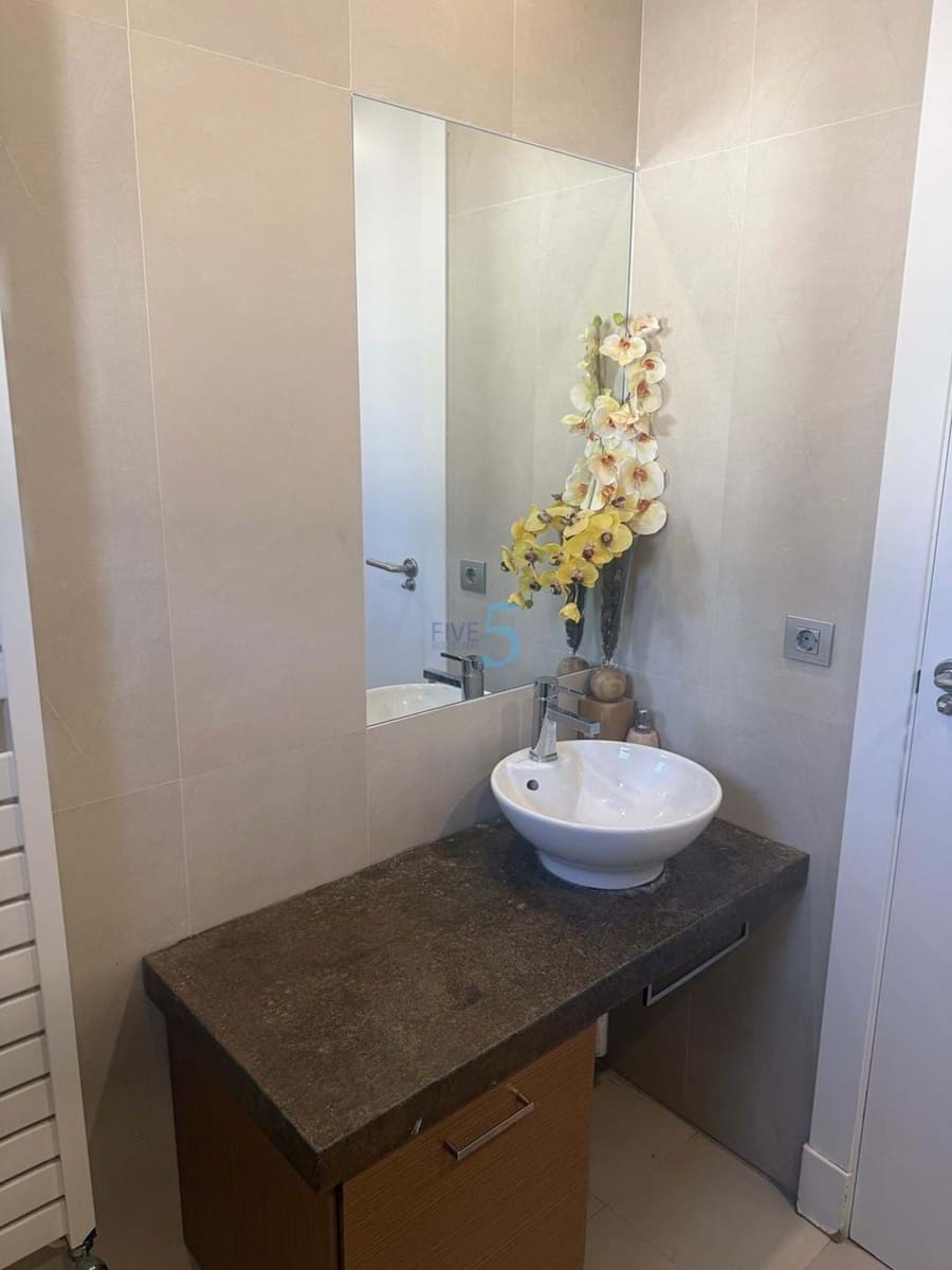 5 Zimmer Villa zu verkaufen in Torrevieja mit Pool Garage - 980.000 € (Ref: 9808601)