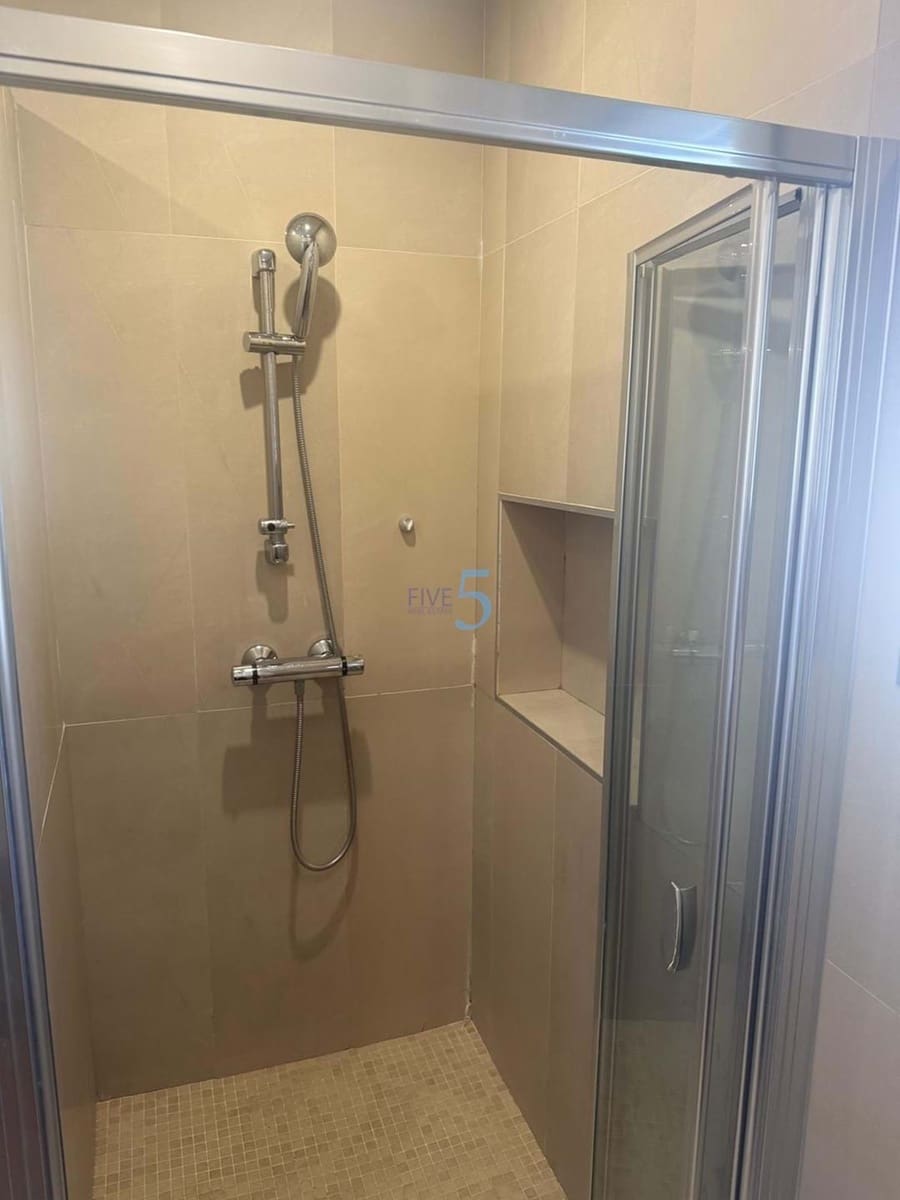 5 Zimmer Villa zu verkaufen in Torrevieja mit Pool Garage - 980.000 € (Ref: 9808601)