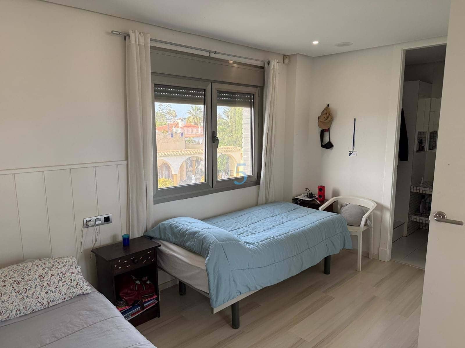 5 Zimmer Villa zu verkaufen in Torrevieja mit Pool Garage - 980.000 € (Ref: 9808601)
