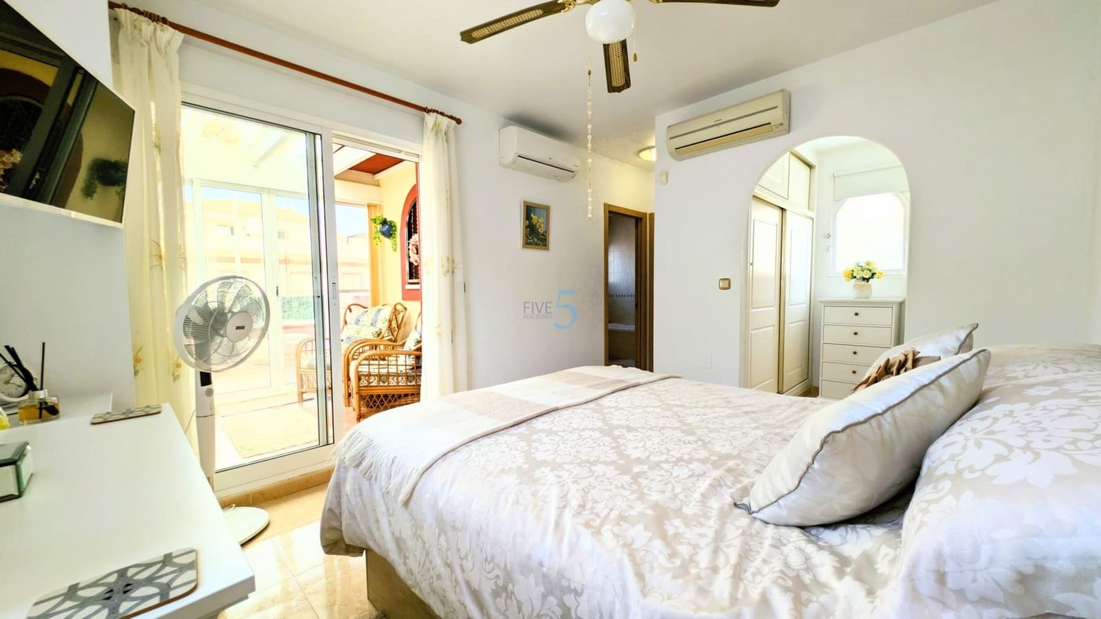 3 bedroom Apartment for sale in Ciudad Quesada with pool - € 220,000 (Ref: 9810422)