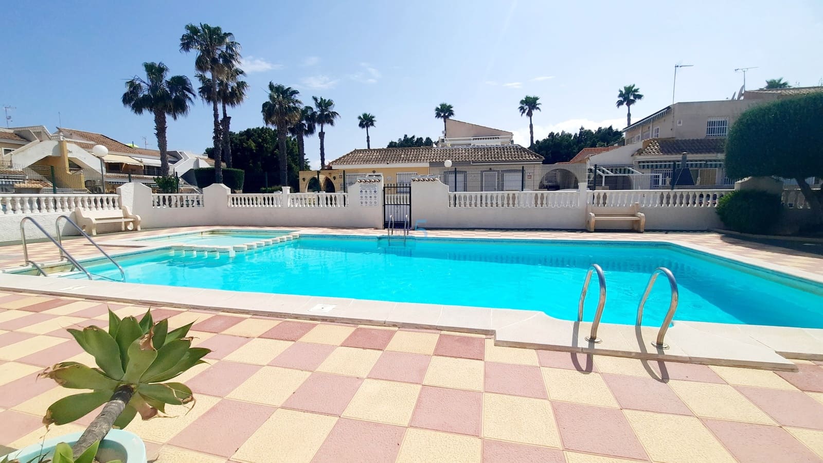 1 bedroom Apartment for sale in Los Narejos with pool garage - € 137,950 (Ref: 9810423)