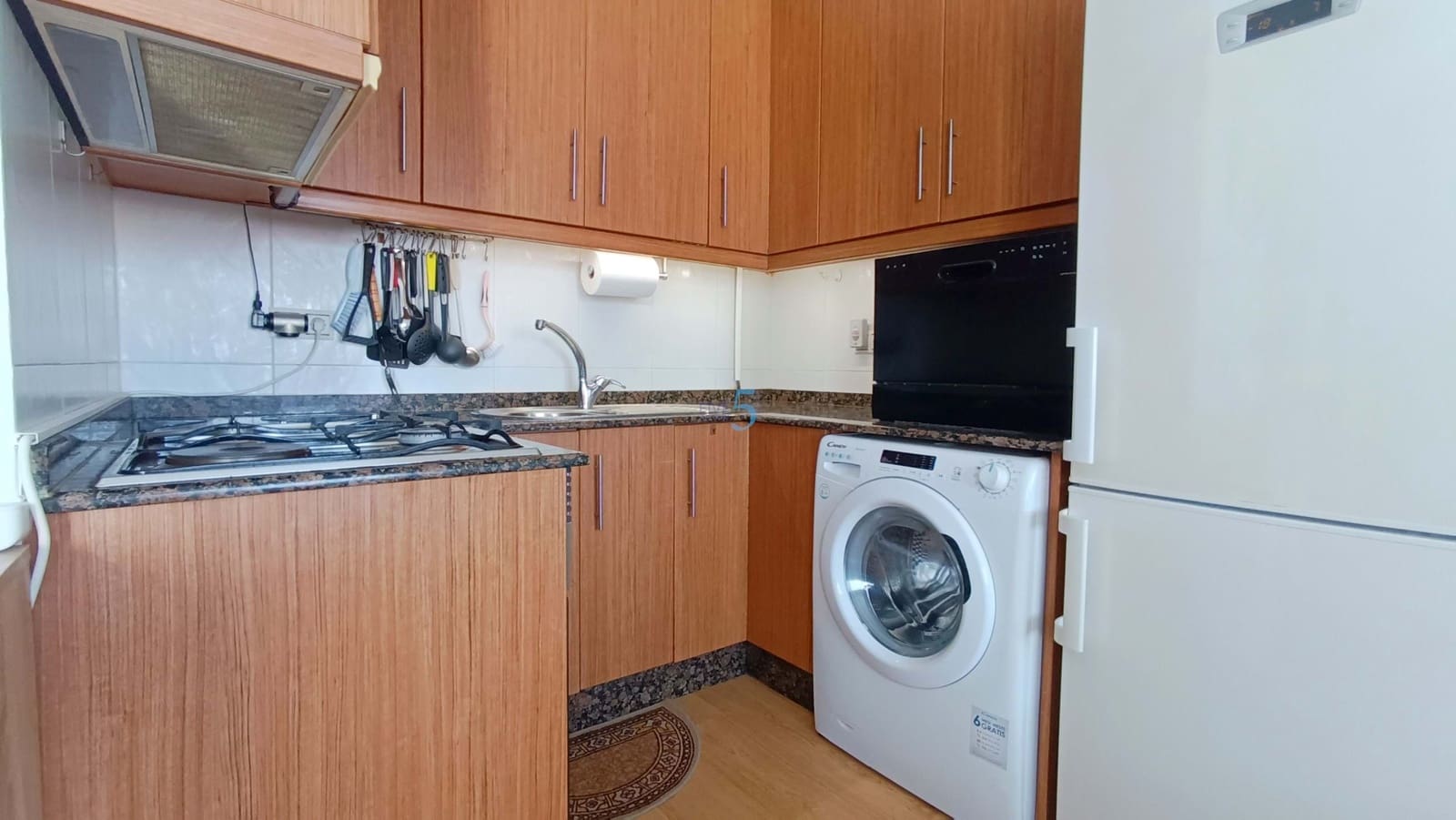 3 makuuhuone Huoneisto myytävänä paikassa Torrevieja mukana 
autotalli - 129 999 € (Ref: 9810932)