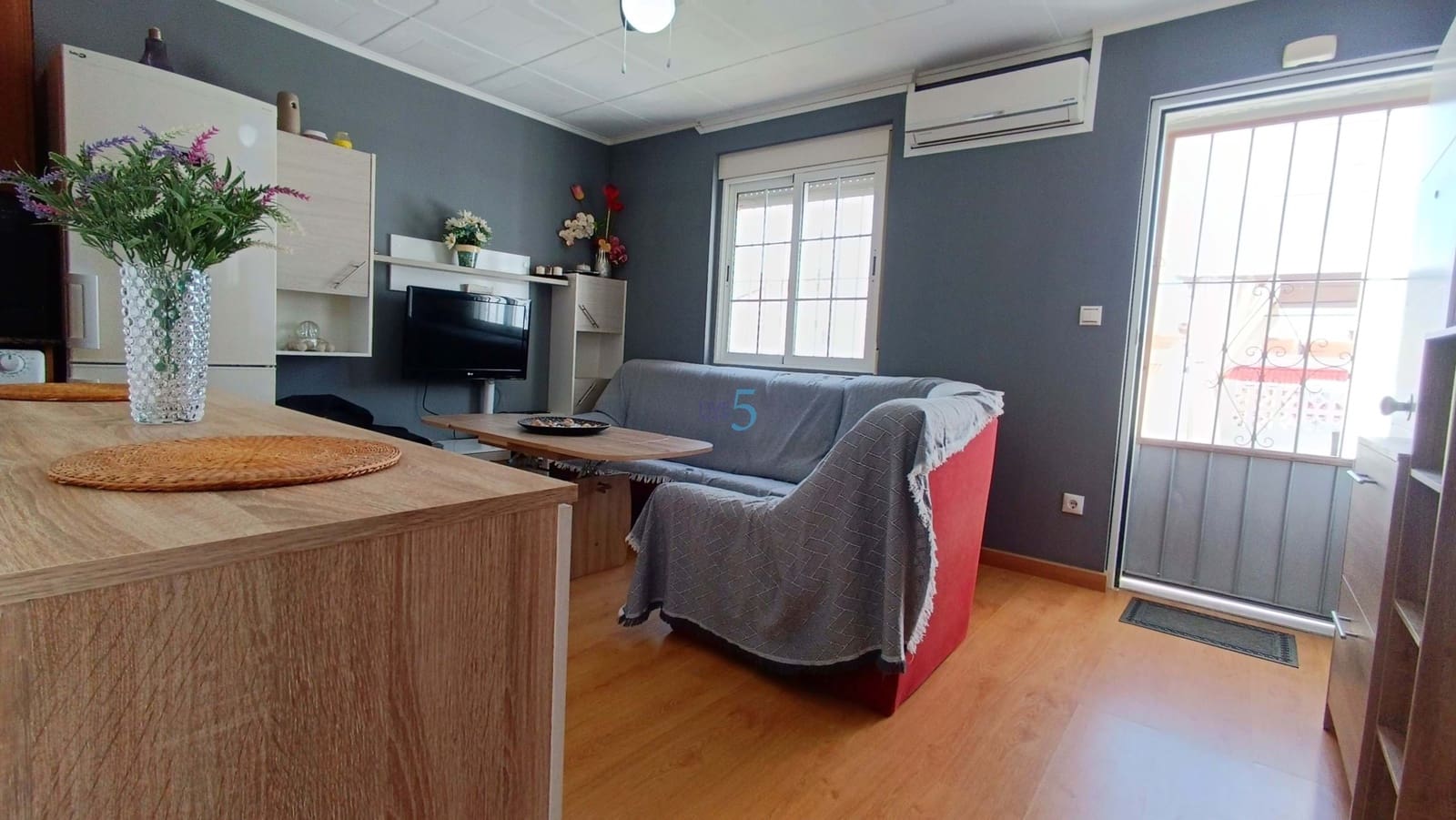 3 makuuhuone Huoneisto myytävänä paikassa Torrevieja mukana 
autotalli - 129 999 € (Ref: 9810932)