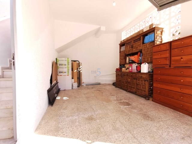 3 sovrum Lägenhet till salu i Torrevieja med garage - 129 999 € (Ref: 9810932)