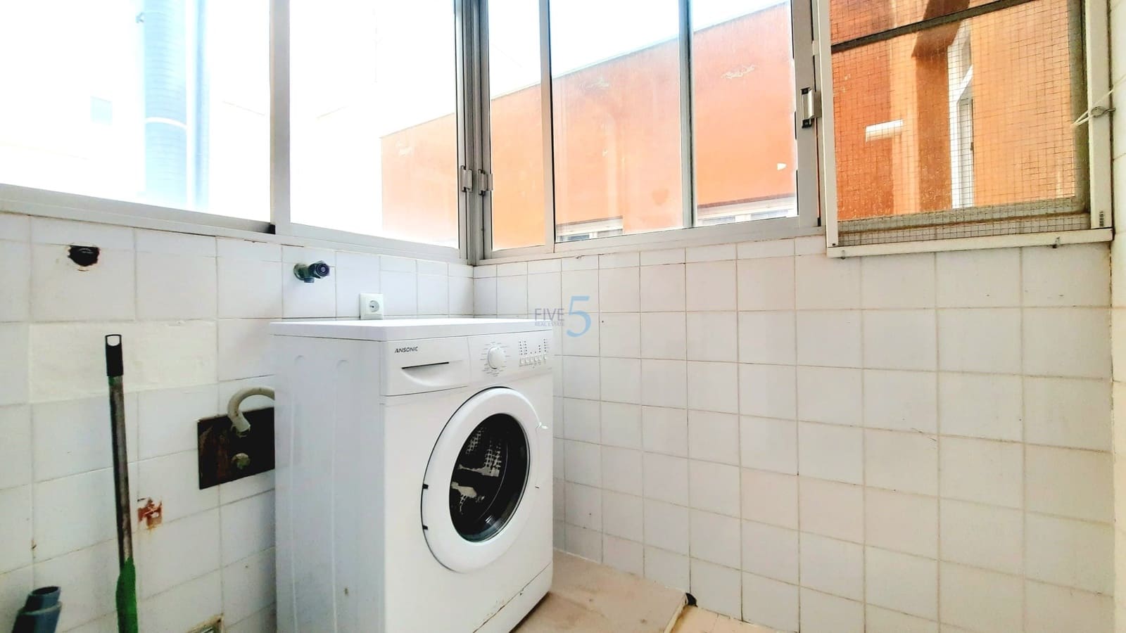 4 chambre Appartement à vendre à Guardamar del Segura avec garage - 215 000 € (Ref: 9812612)