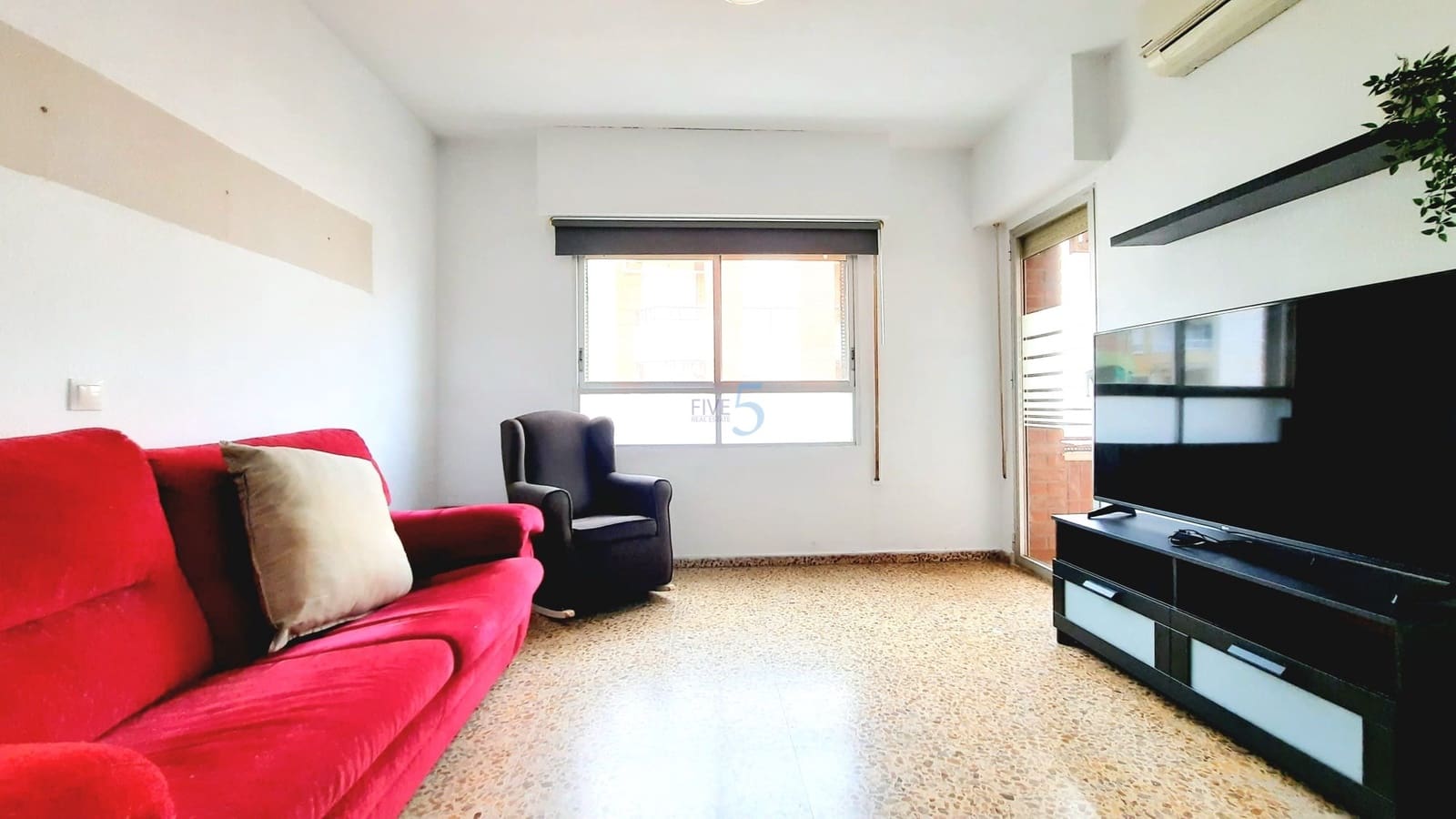 4 chambre Appartement à vendre à Guardamar del Segura avec garage - 215 000 € (Ref: 9812612)