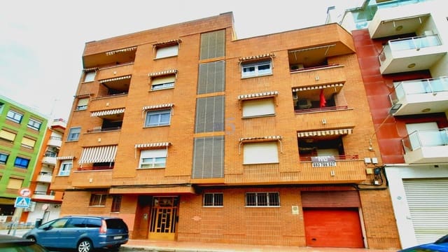 4 chambre Appartement à vendre à Guardamar del Segura avec garage - 215 000 € (Ref: 9812612)