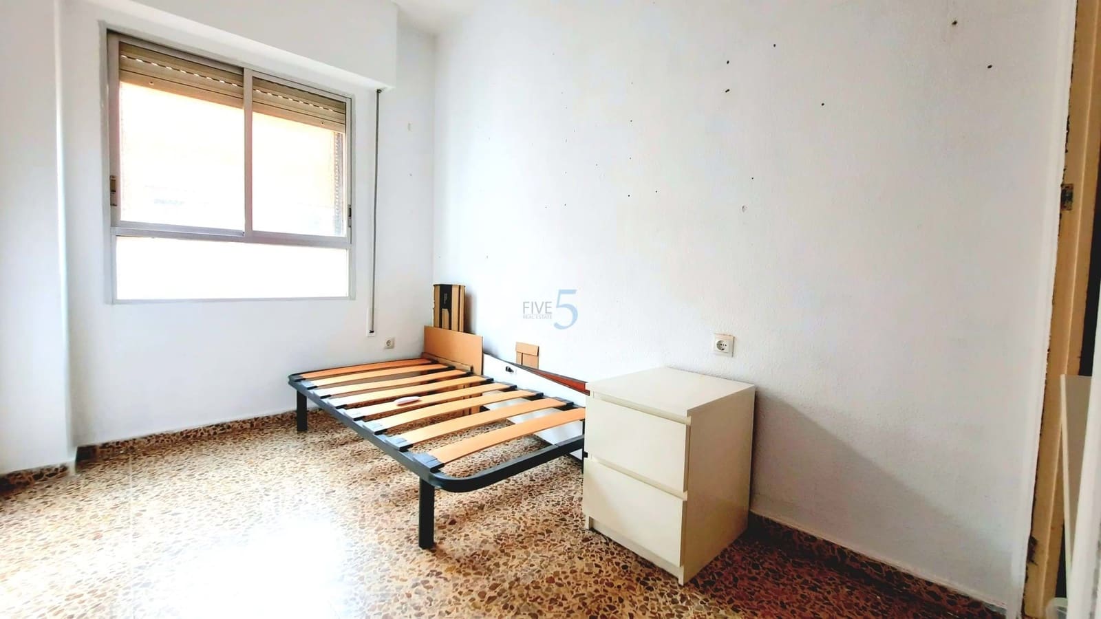 4 chambre Appartement à vendre à Guardamar del Segura avec garage - 215 000 € (Ref: 9812612)
