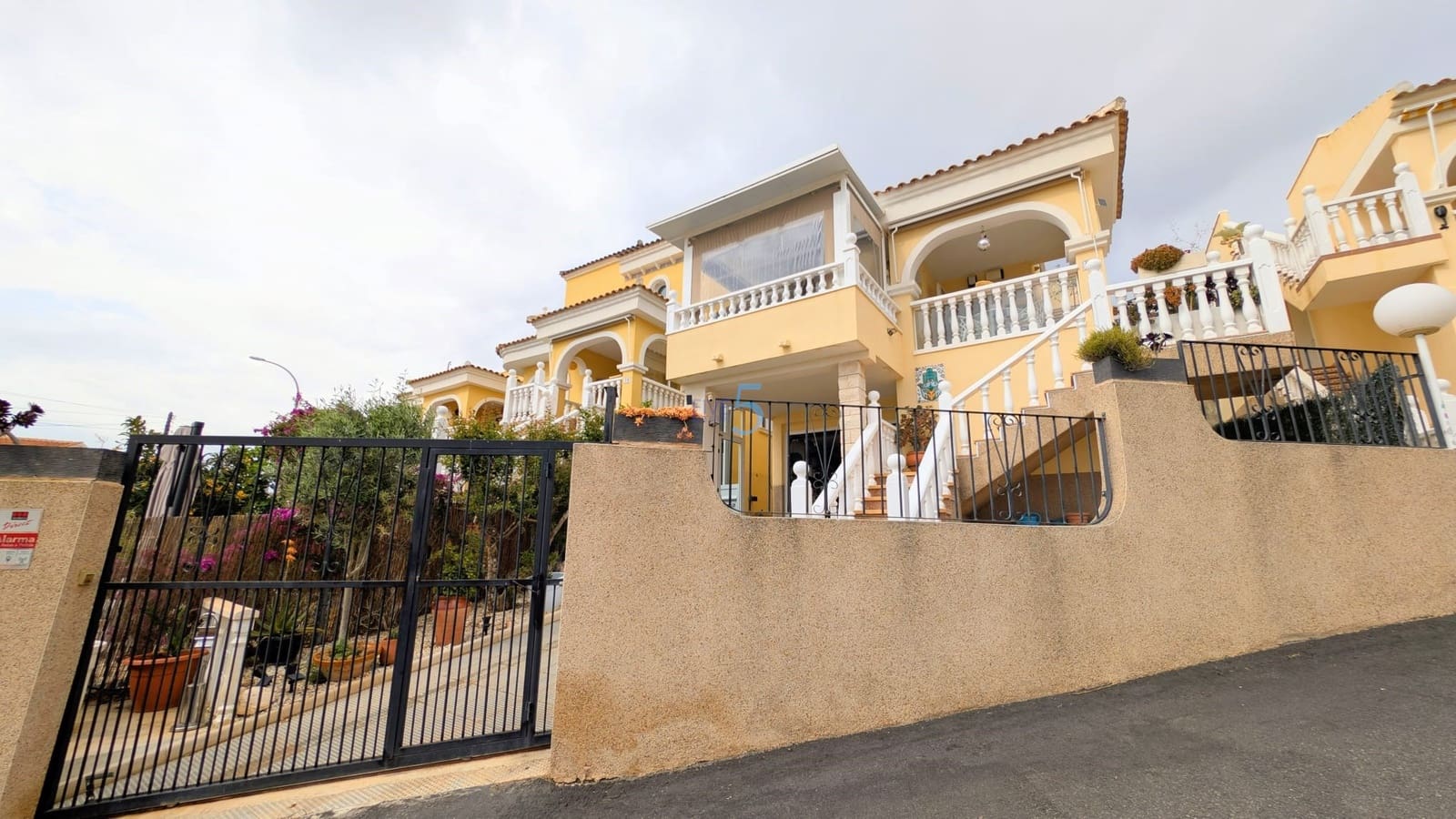 3 soveværelse Lejlighed til salg i San Fulgencio med swimmingpool garage - € 299.999 (Ref: 9812613)