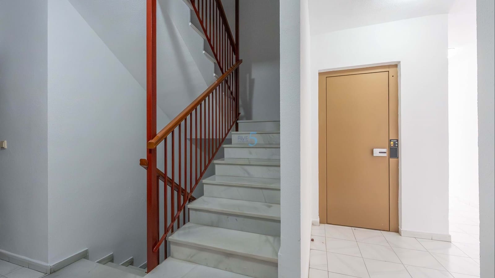 1 Zimmer Apartment zu verkaufen in Torrevieja - 104.000 € (Ref: 9813539)