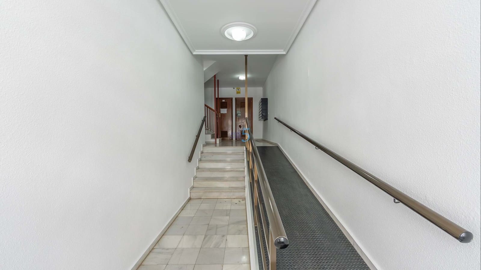 1 Zimmer Apartment zu verkaufen in Torrevieja - 104.000 € (Ref: 9813539)
