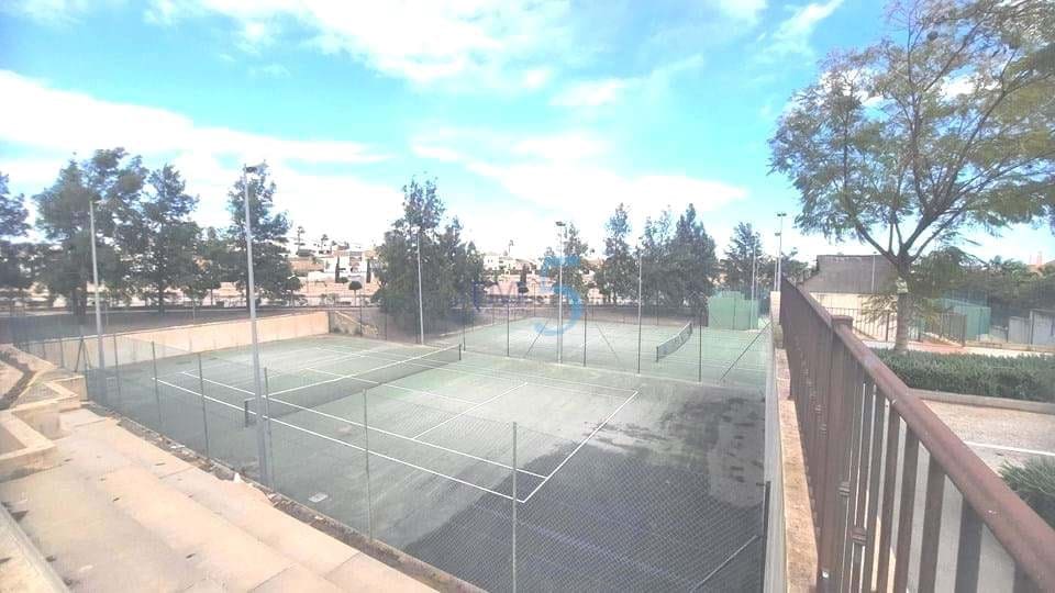 3 bedroom Apartment for sale in Hacienda del Alamo with pool garage - € 189,950 (Ref: 9814647)