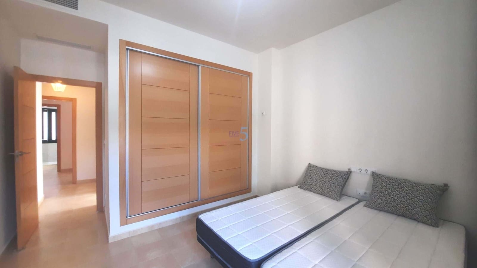 3 bedroom Apartment for sale in Hacienda del Alamo with pool garage - € 189,950 (Ref: 9814647)