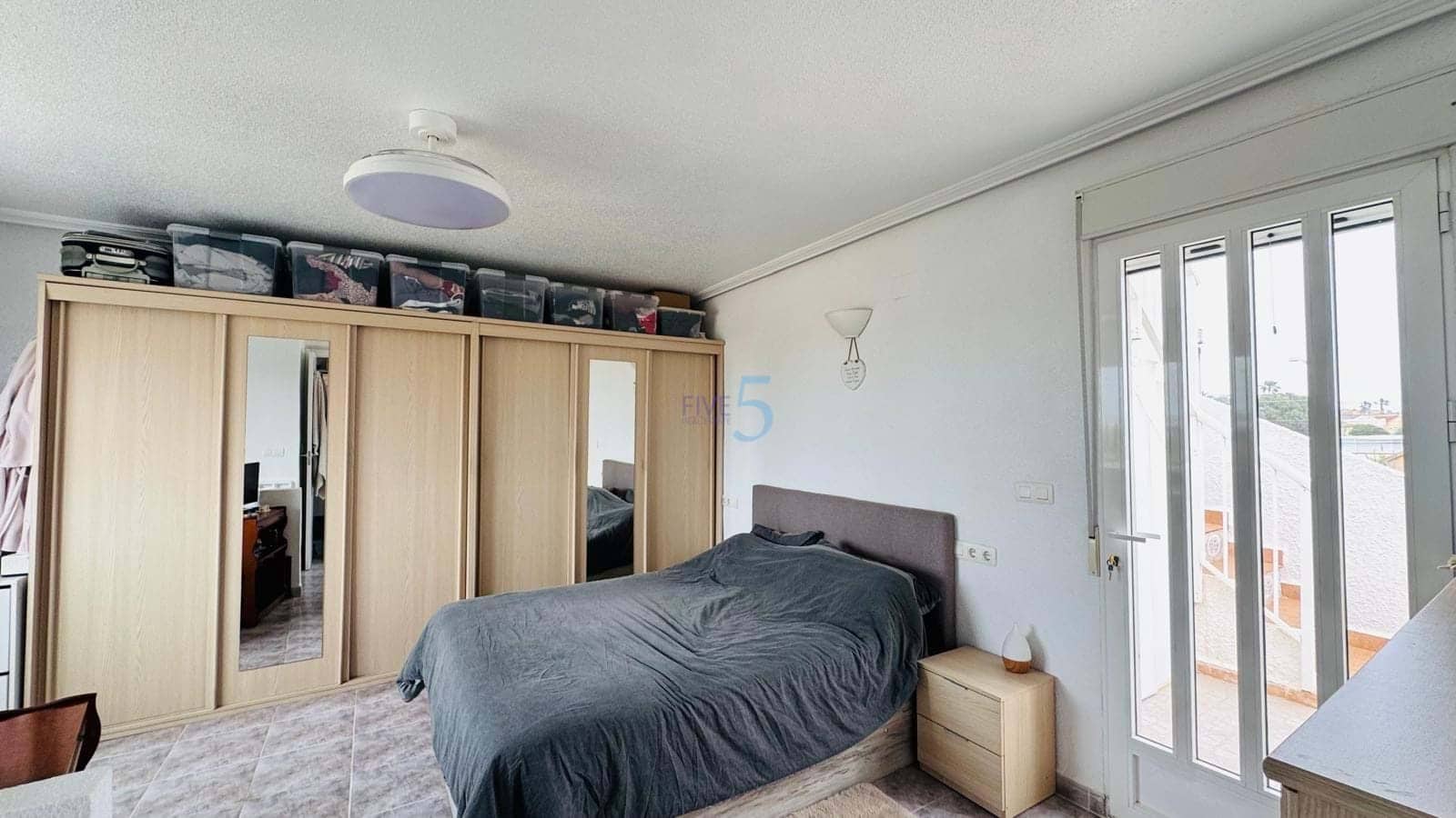 2 soveværelse Villa til salg i Torrevieja med swimmingpool garage - € 279.000 (Ref: 9814648)