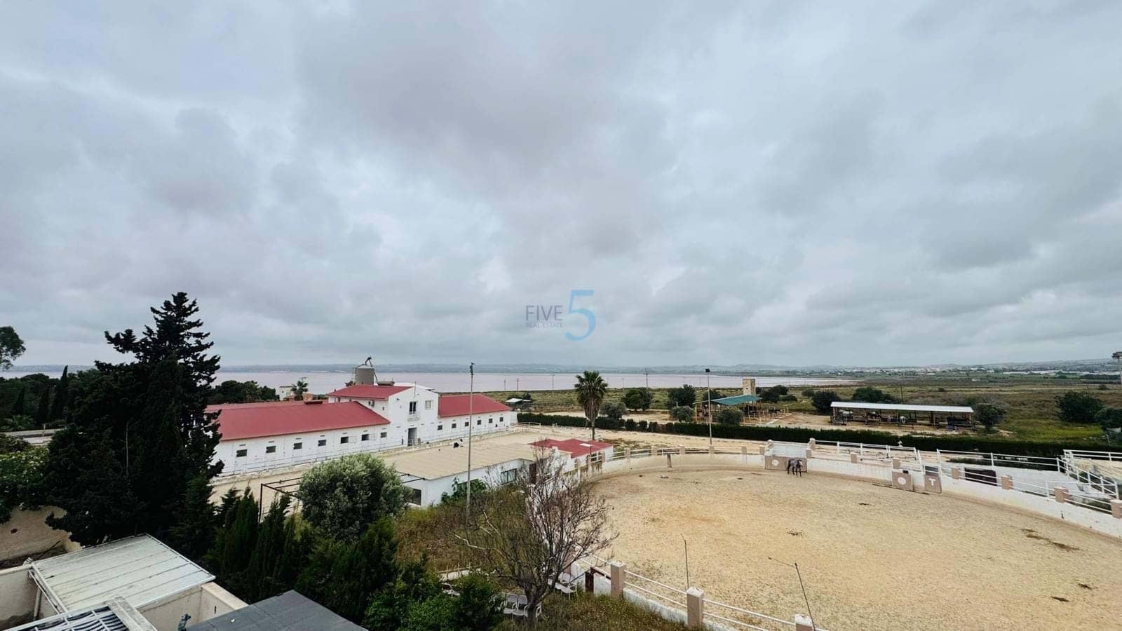 2 soveværelse Villa til salg i Torrevieja med swimmingpool garage - € 279.000 (Ref: 9814648)