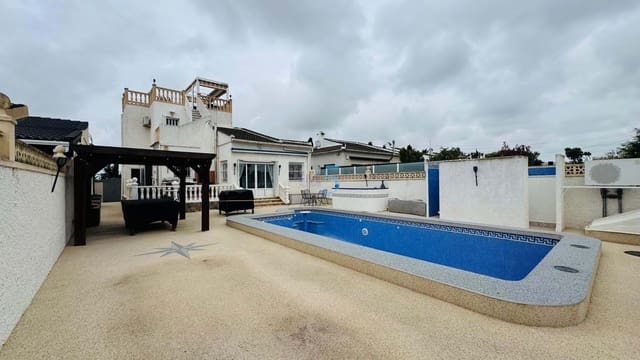 2 soveværelse Villa til salg i Torrevieja med swimmingpool garage - € 279.000 (Ref: 9814648)