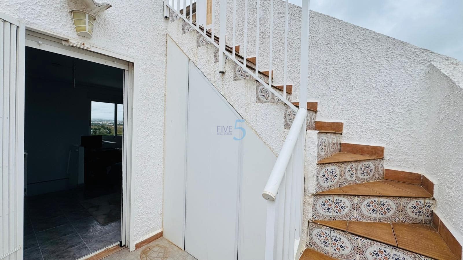2 soveværelse Villa til salg i Torrevieja med swimmingpool garage - € 279.000 (Ref: 9814648)
