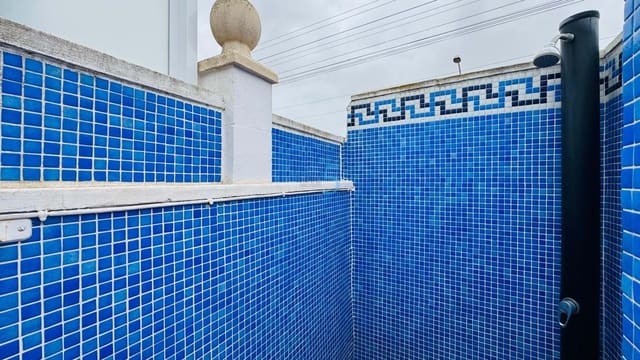 2 Zimmer Villa zu verkaufen in Torrevieja mit Pool Garage - 279.000 € (Ref: 9814648)