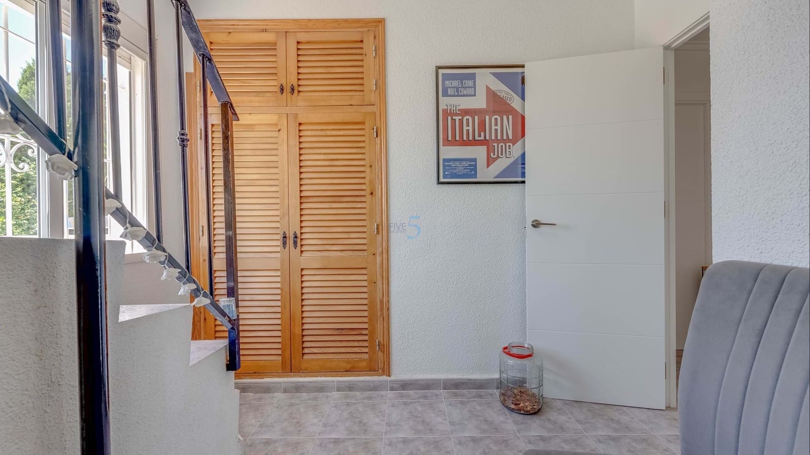 Chalet de 2 habitaciones en Torrevieja en venta con piscina garaje - 279.000 € (Ref: 9814648)