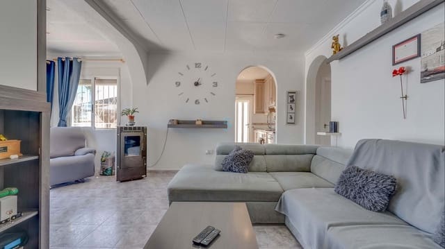 2 Zimmer Villa zu verkaufen in Torrevieja mit Pool Garage - 279.000 € (Ref: 9814648)