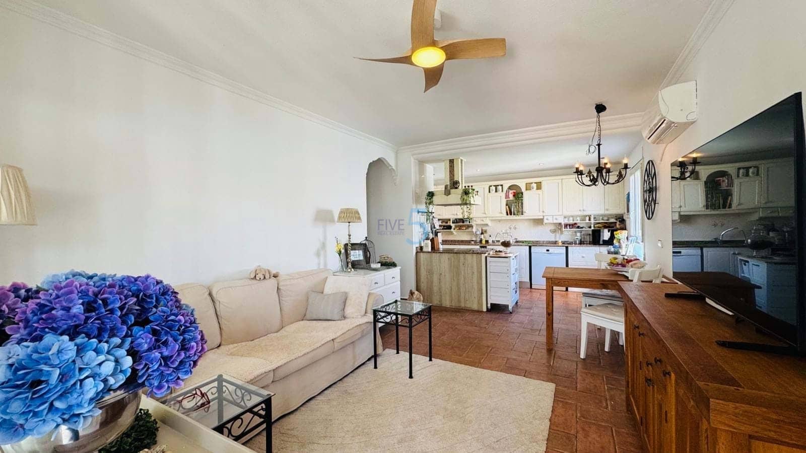 2 soveværelse Lejlighed til salg i Playa Flamenca med swimmingpool - € 226.000 (Ref: 9815246)