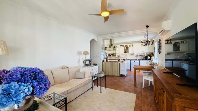 2 soveværelse Lejlighed til salg i Playa Flamenca, Orihuela med swimmingpool - € 226.000 (Ref: 9815246)