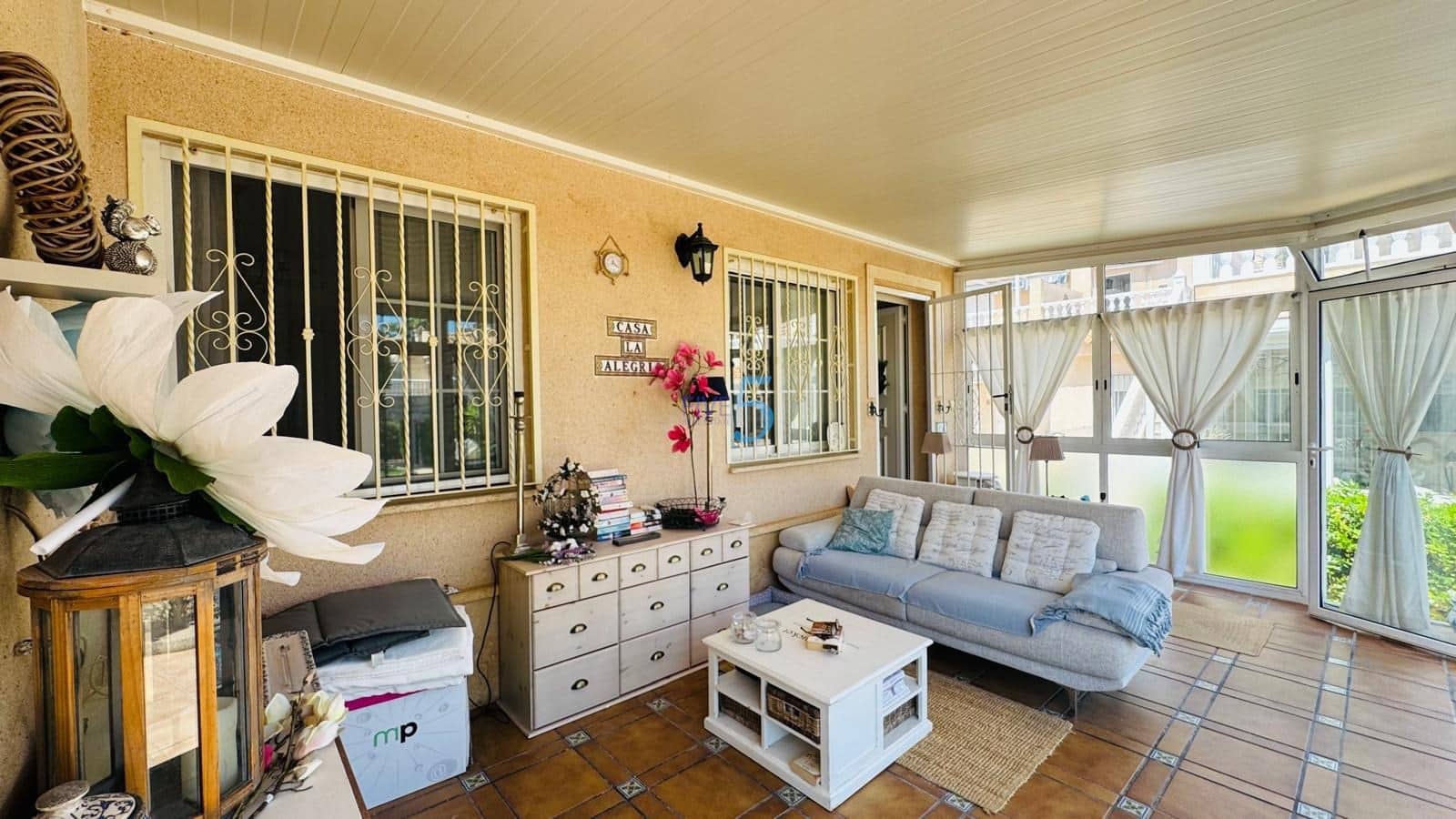 2 soveværelse Lejlighed til salg i Playa Flamenca med swimmingpool - € 226.000 (Ref: 9815246)