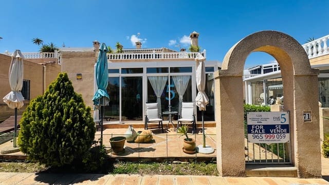 2 soveværelse Lejlighed til salg i Playa Flamenca, Orihuela med swimmingpool - € 226.000 (Ref: 9815246)
