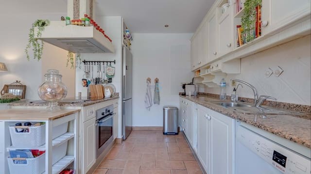 2 soveværelse Lejlighed til salg i Playa Flamenca, Orihuela med swimmingpool - € 209.000 (Ref: 9815246)