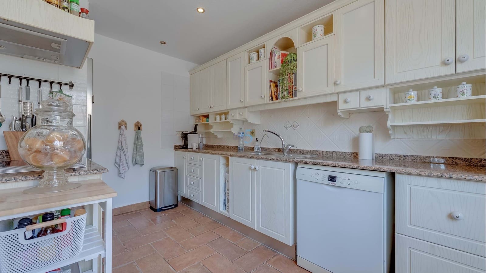 2 slaapkamer Appartement te koop in Playa Flamenca met zwembad - € 219.000 (Ref: 9815246)