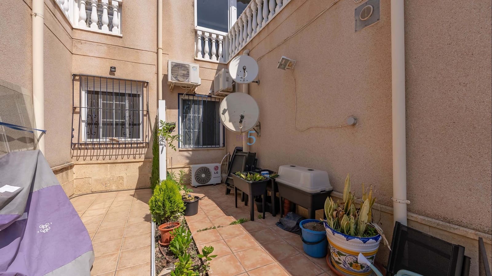 2 slaapkamer Appartement te koop in Playa Flamenca met zwembad - € 219.000 (Ref: 9815246)