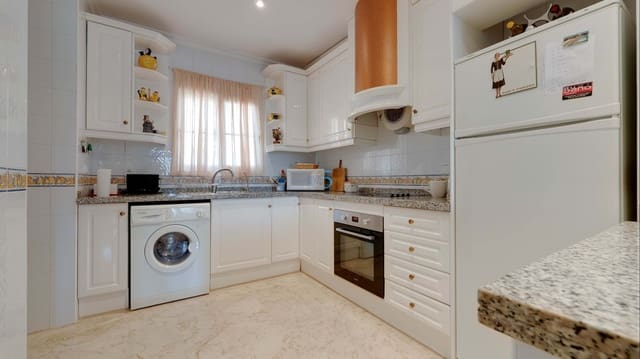 2 soverom Hus til salgs i Los Dolses, Orihuela med svømmebasseng - € 228 000 (Ref: 9816783)
