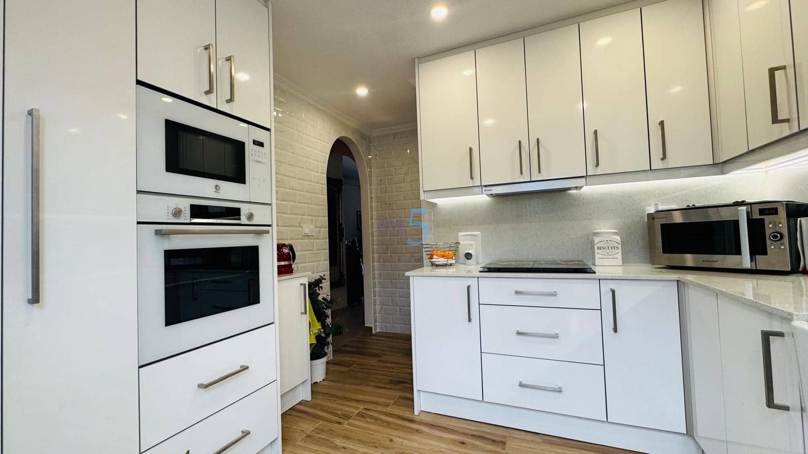 3 bedroom Townhouse for sale in Orihuela Costa with pool garage - € 260,000 (Ref: 9816784)