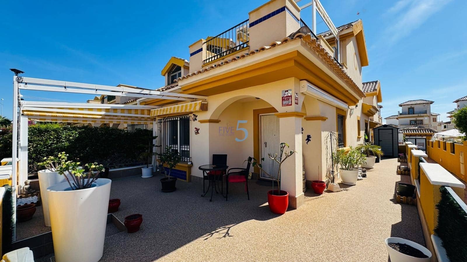 3 bedroom Townhouse for sale in Orihuela Costa with pool garage - € 260,000 (Ref: 9816784)