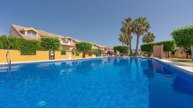 3 soveværelse Byhus til salg i Lomas de Cabo Roig - Los Dolses, Orihuela med swimmingpool garage - € 260.000 (Ref: 9816784)