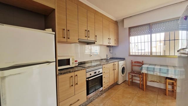 Pareado de 5 habitaciones en Torre de la Horadada, Pilar de la Horadada en venta con garaje - 360.000 € (Ref: 9819740)