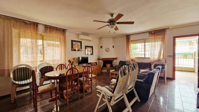 Pareado de 5 habitaciones en Torre de la Horadada, Pilar de la Horadada en venta con garaje - 360.000 € (Ref: 9819740)